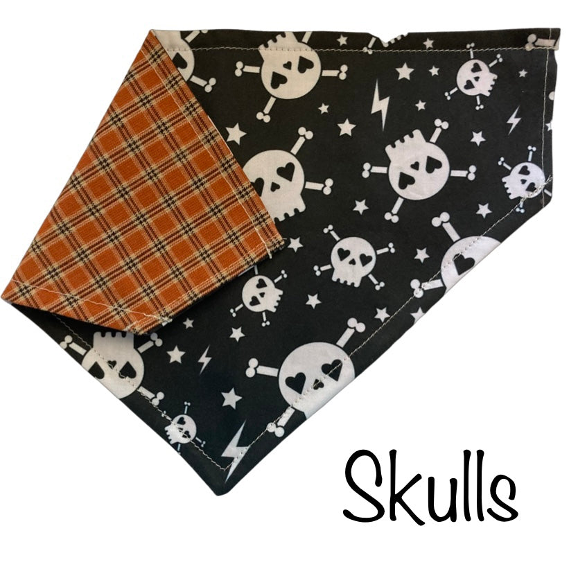 Skulls - Halloween Collar Slip On Bandana